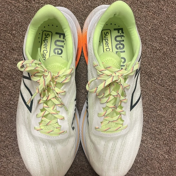 New Balance SuperComp Trainer v2 - Picture 2 of 4